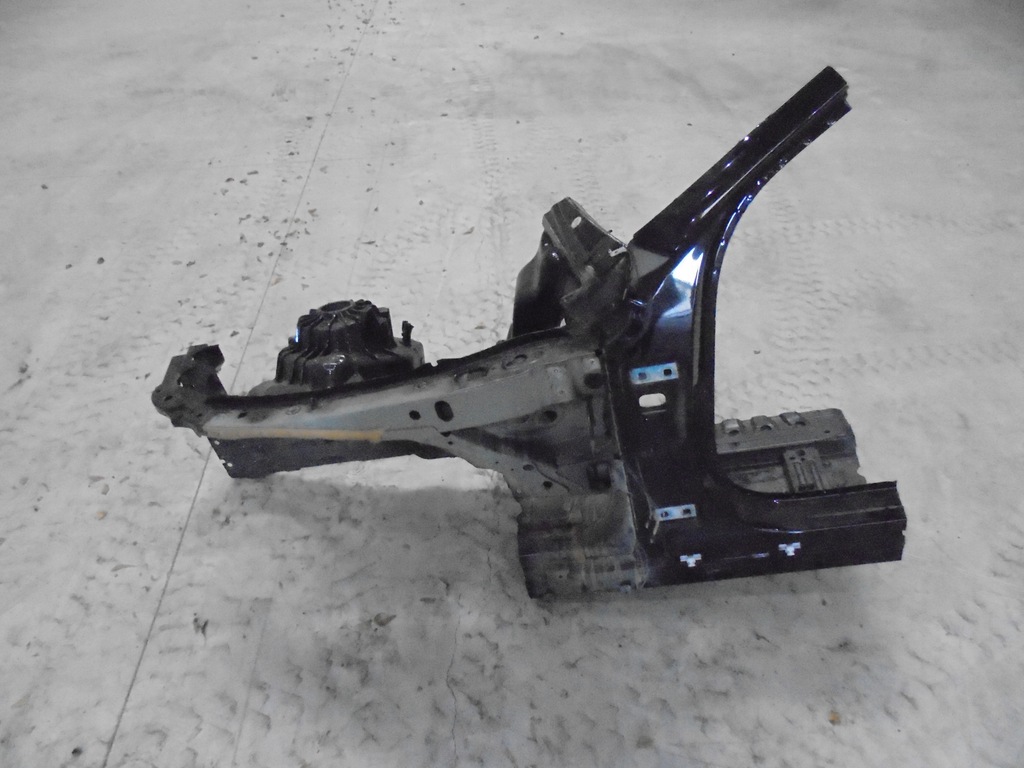 фото №1, Mercedes c klasa w206 лонжерон четверть левая