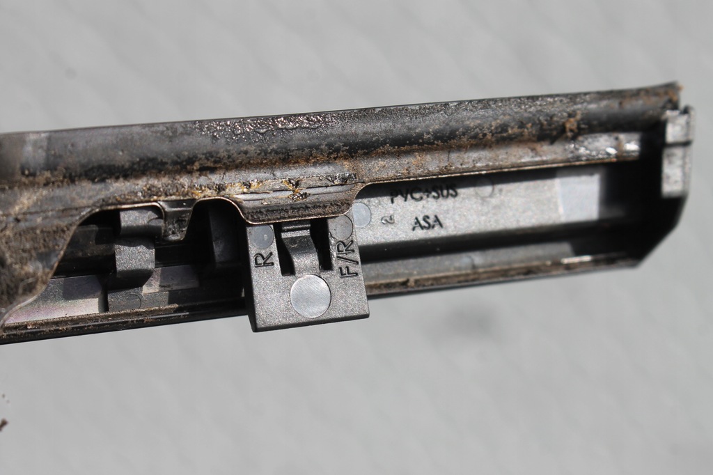 фото №8, Молдинг декоративная уплотнитель стекло правый перед хром nissan pulsar