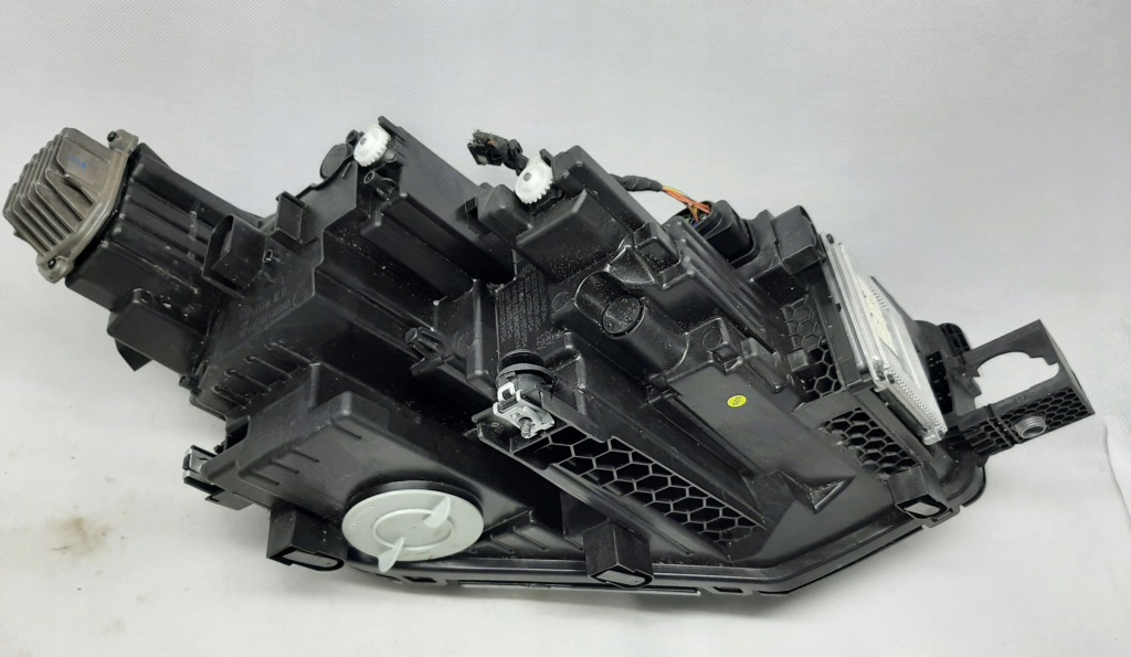 Vw passat b8 фары led 3gb941081 3gb941082 с Разборки