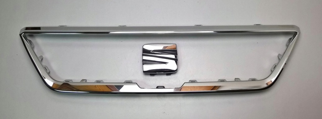 фото №1, Seat ibiza 6f 5 v fr 2017- значок + рамка хром решетка решётка оригинальный номер