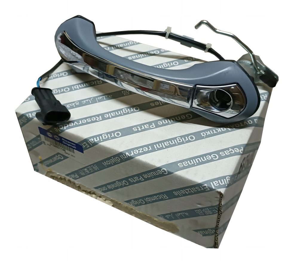 Купити Ручка ліва передня зовнішня сіра lancia thesis 156031188 nowa оригінальний номер