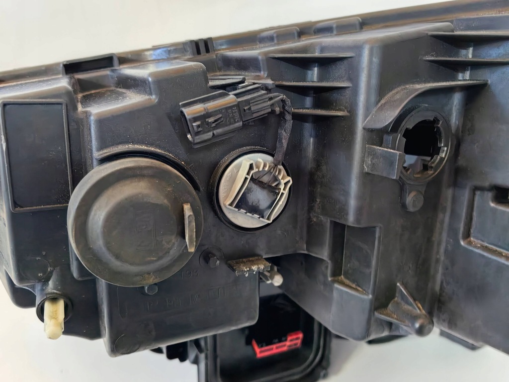 фото №15, Renault megane iv - лампа full led правая cała polecam