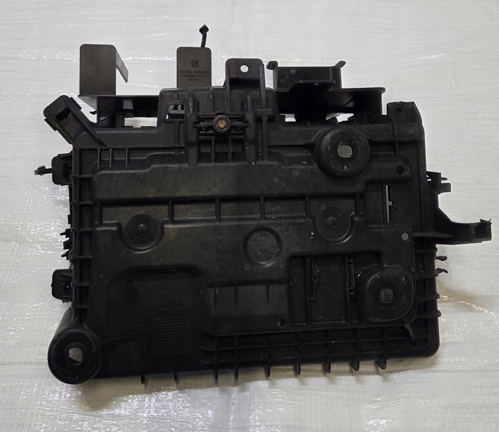 Opel corsa d 1.3 cdti основание аккумулятор 13296473 в Украине