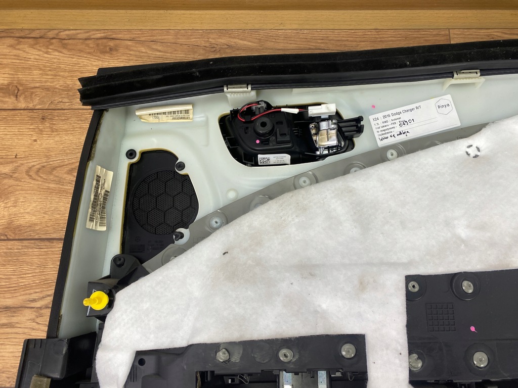 фото №10, Обшивка дверь левый задняя dodge charger 2015+ usa