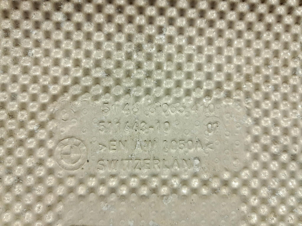 Bmw m5 f90 g30 4.4b 600 km накладка теплова 8065410 Недорого