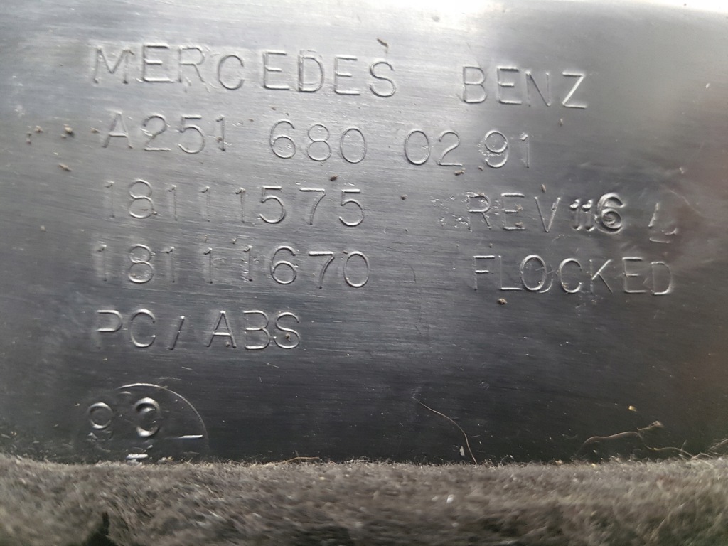 фото №4, Бардачок mercedes r-kl w251 a2516800291 europa