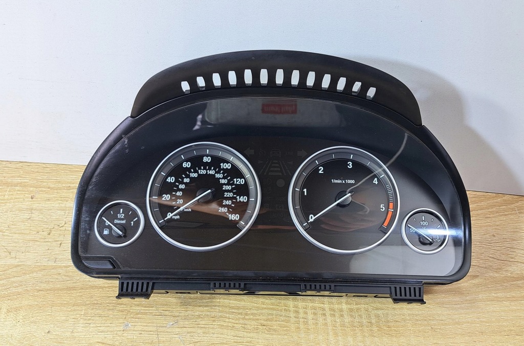 фото №1, Bmw f10 f11 счетчик приборы 9265181 #