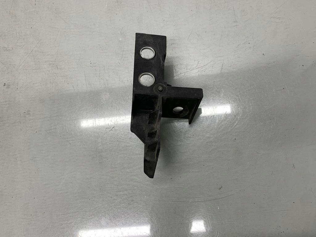 фото №4, Кронштейн лампы левый перед renault scenic iv 1.3 tec 21 r 622216575r