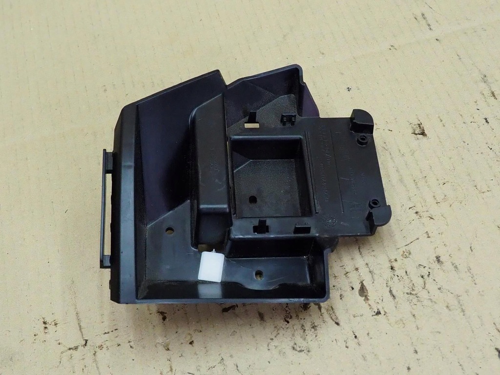 фото №8, Ford focus mk4 направляющая бампера задняя правый