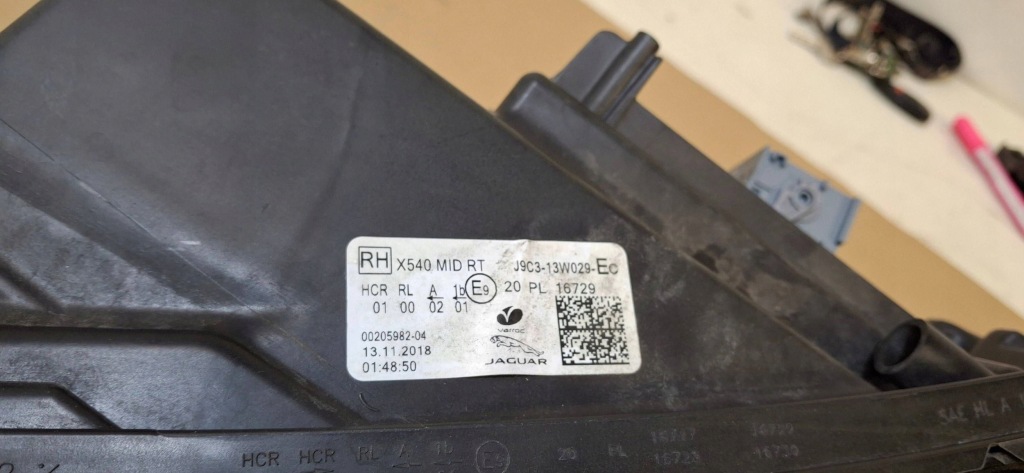 Фара правий перед передня jaguar e-pace full led mid rt j9c3-13w029-ec Зі Шроту