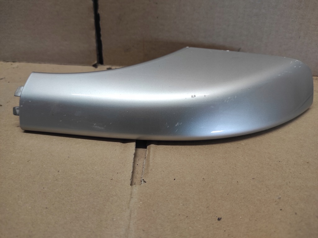 фото №1, Volvo v50 заглушка рейлинг правая задняя 31353023