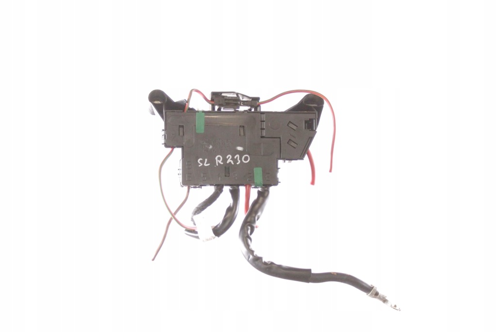 Коробка предохранителей mercedes r230 a2305450801 Цена