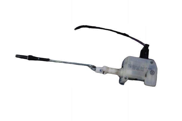 фото №1, Привод крышка заливной топлива 5m0810773 vw golf vi plus lift