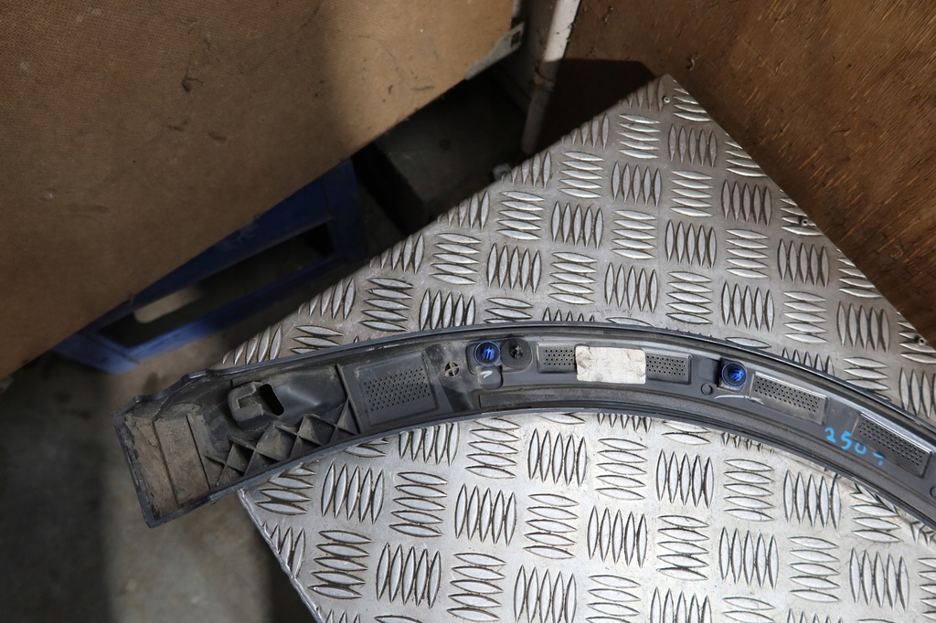 фото №8, Молдинг крыла правый задняя audi q3 965059rh4