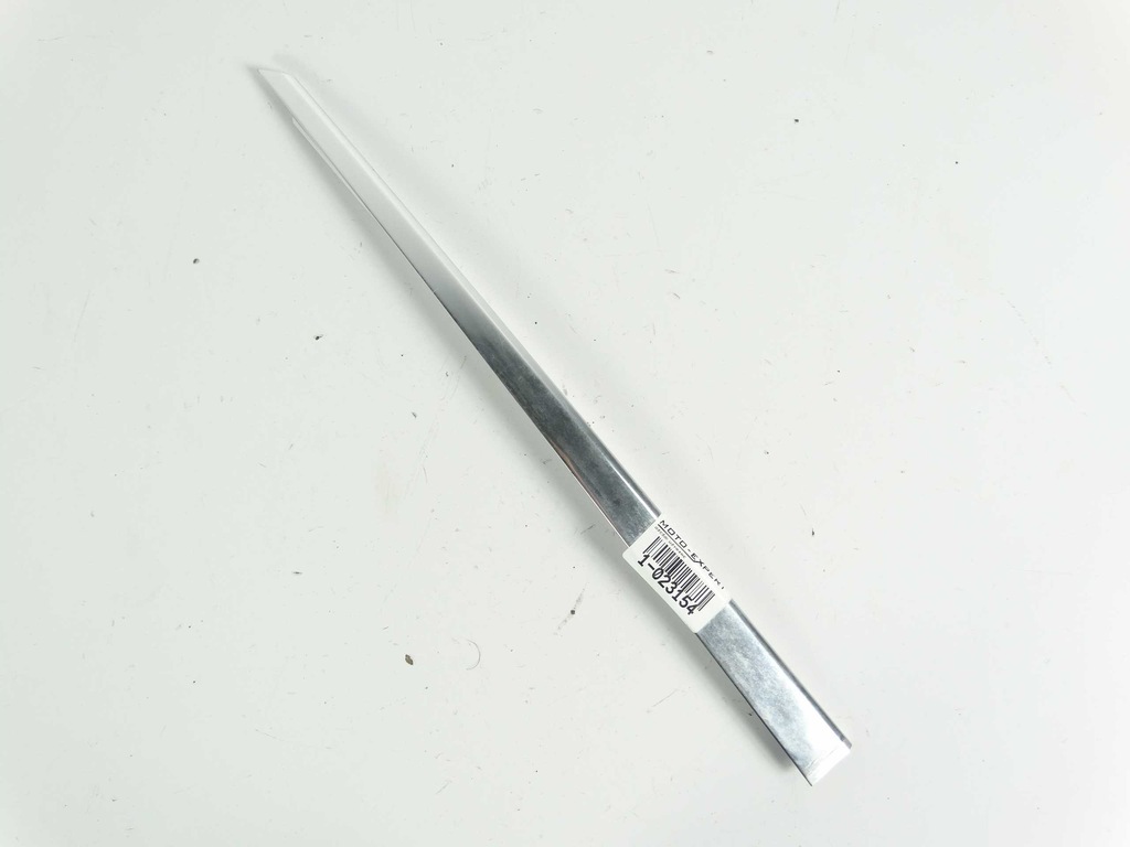 фото №1, Mercedes w126 молдинг вертикальная стекло дверь левый задняя