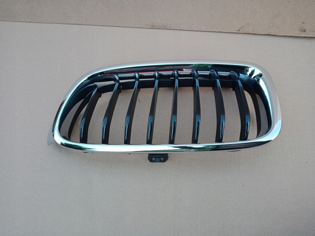 фото №1, Bmw f30 f31 левая решётка радиатора решётка радиатора 7295435
