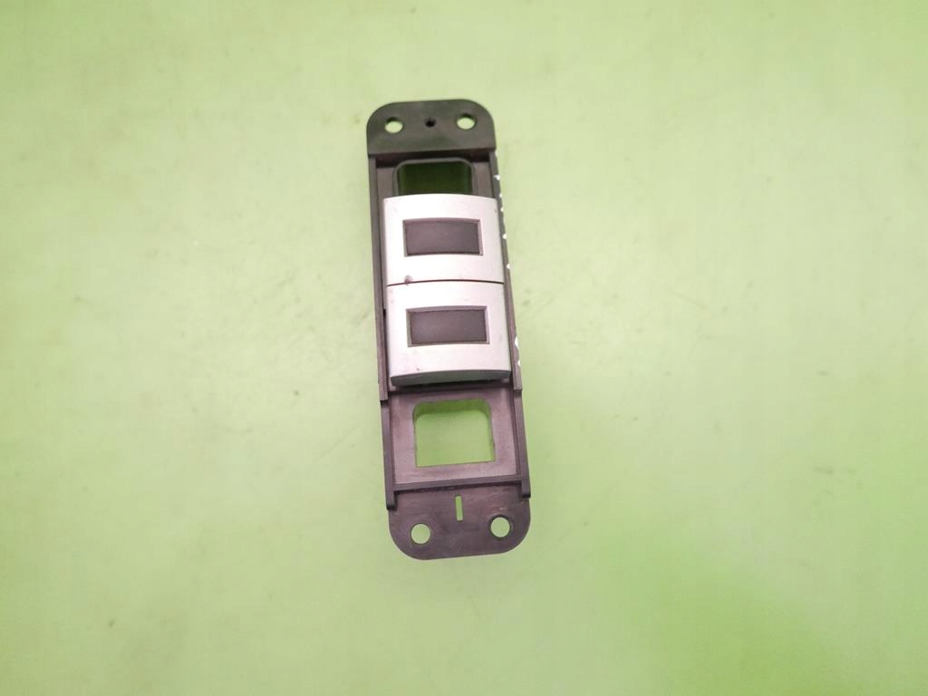 фото №1, Заглушки перемикачів консолі kia carnival i fl