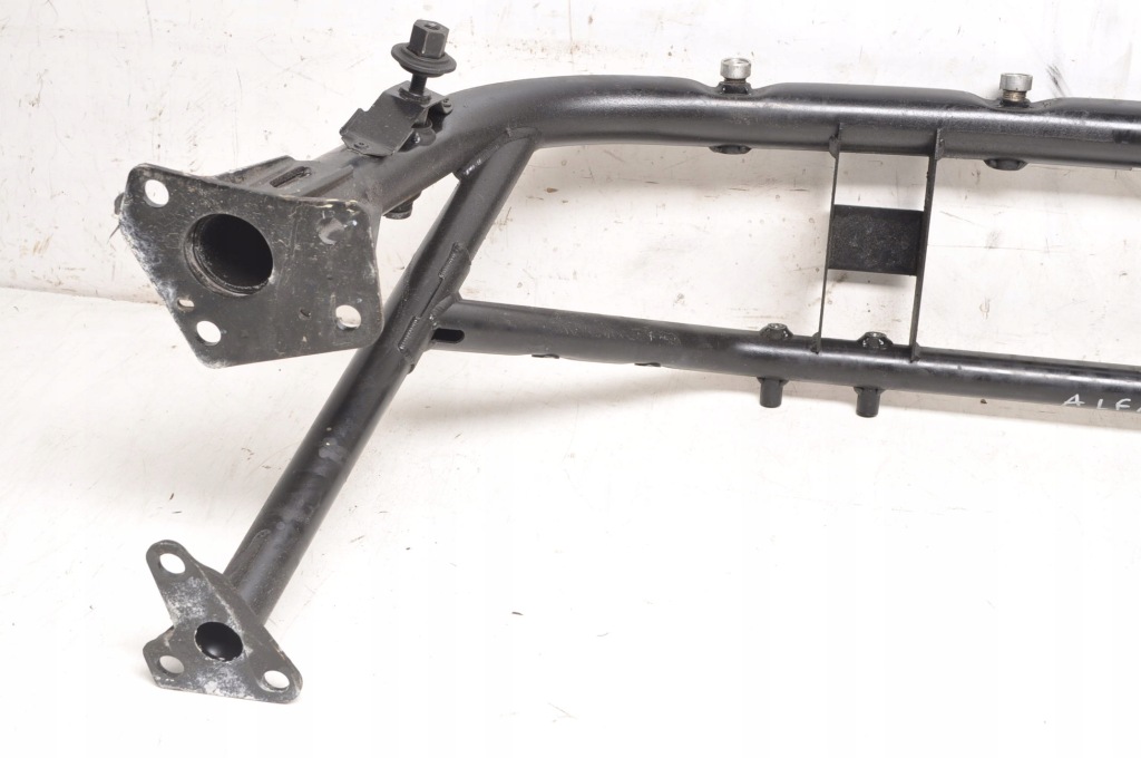 фото №7, Alfa romeo 4c кронштейн зона деформації 00505256910