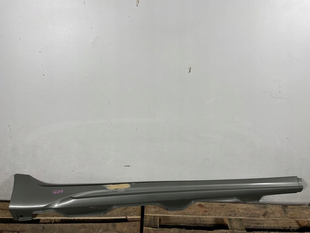 фото №1, Порог молдинг порог правая kia carens iv irmscher