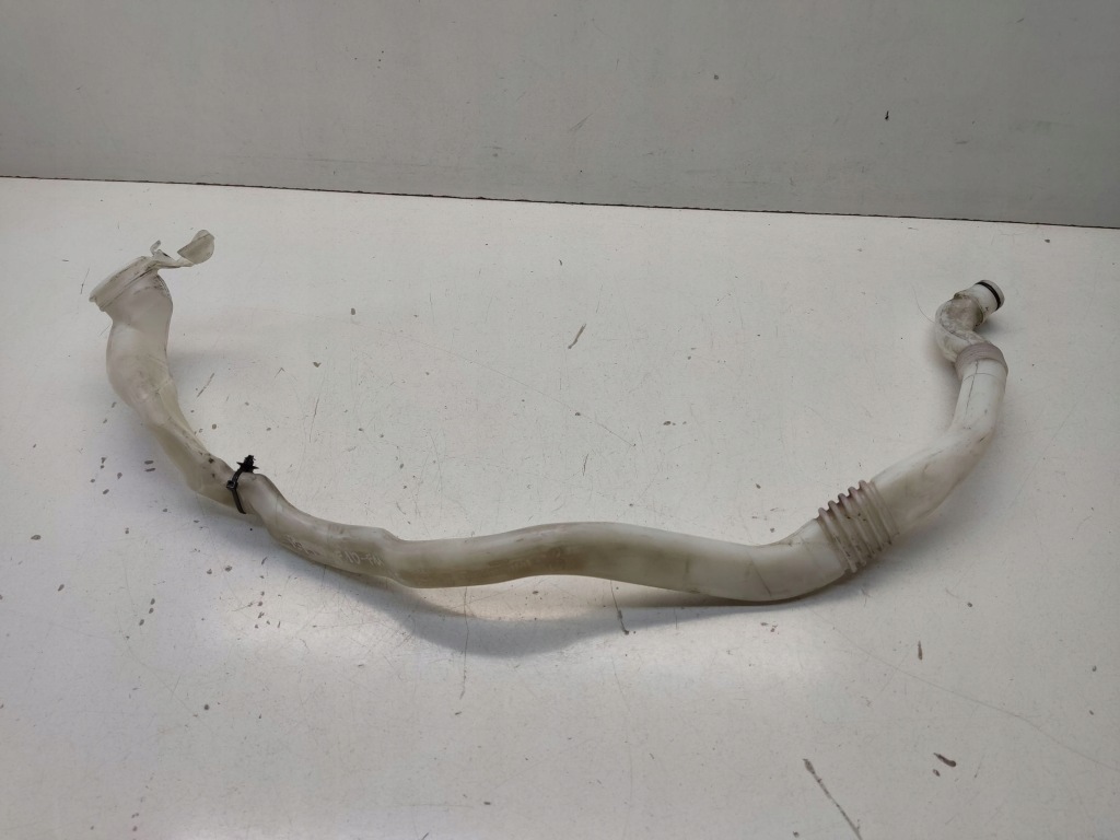 фото №1, Bmw 5 f10 f11 2011 трубка заливної розпилювача 132640