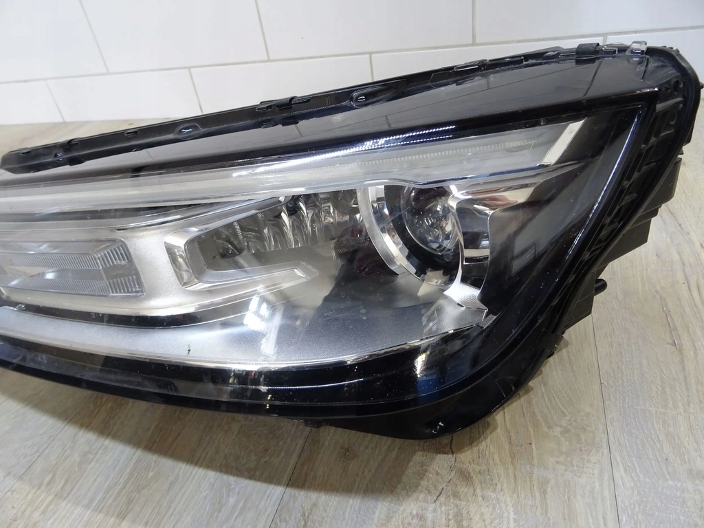 фото №10, Audi q5 sq5 2016 левая сторона лампы передние