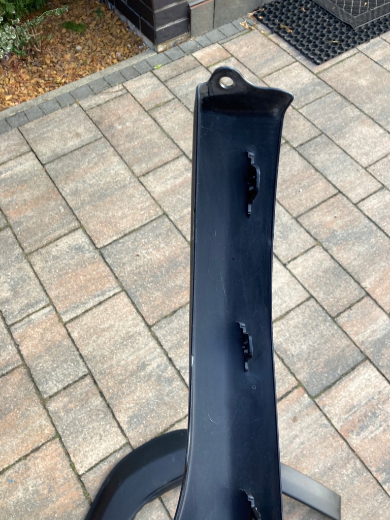 фото №11, Toyota yaris cross молдинг na крила задня lh