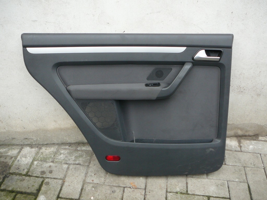 фото №6, Обшивки двері touran