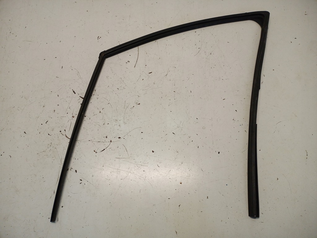 фото №1, Прокладка стекло дверь левый перед renault zoe 803314036r