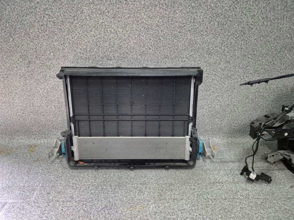 Радиатор радиатор вентилятор комплект бензин bmw g11 g12 g15 g30 g31 g32 Доставка