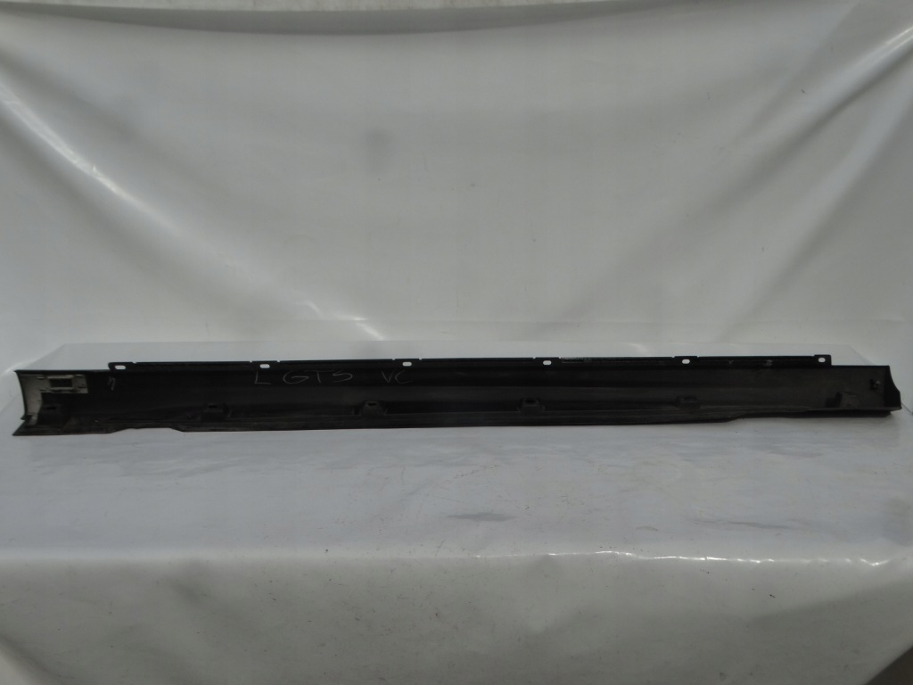 Накладка  накладка порога  правая левая 13187549 / 13187550 opel vectra gts Недорого