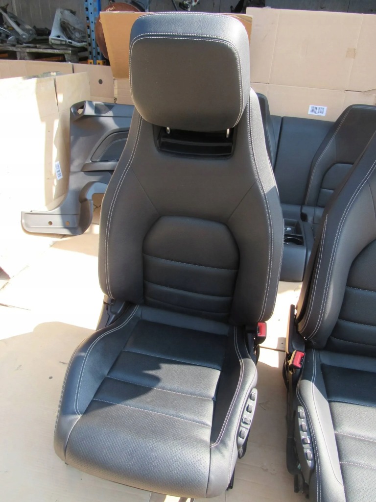 Mercedes e c207 w207 207 coupe сидіння заднє сидіння обшивки шкіра комплект Зі Шроту