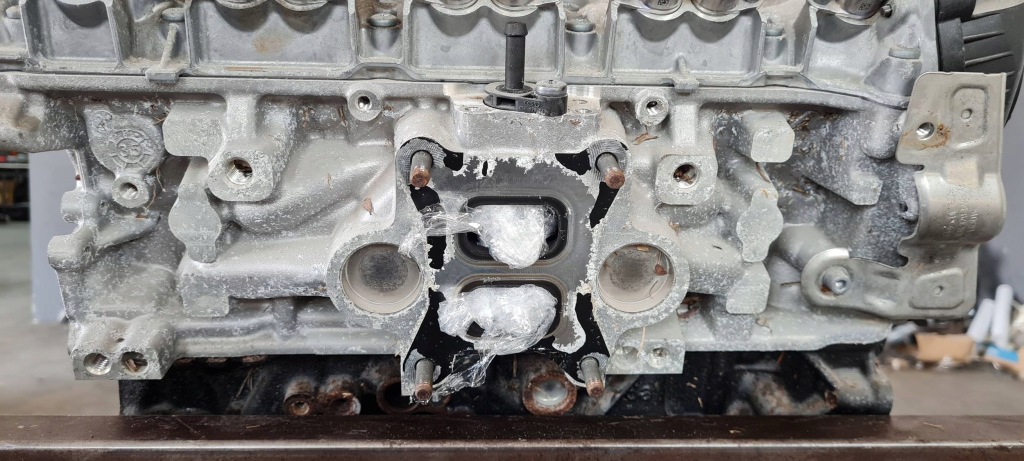 Q3 83a двигун стійку  2.0 tfsi dsn 231km vw audi tiguan 2 в Україні