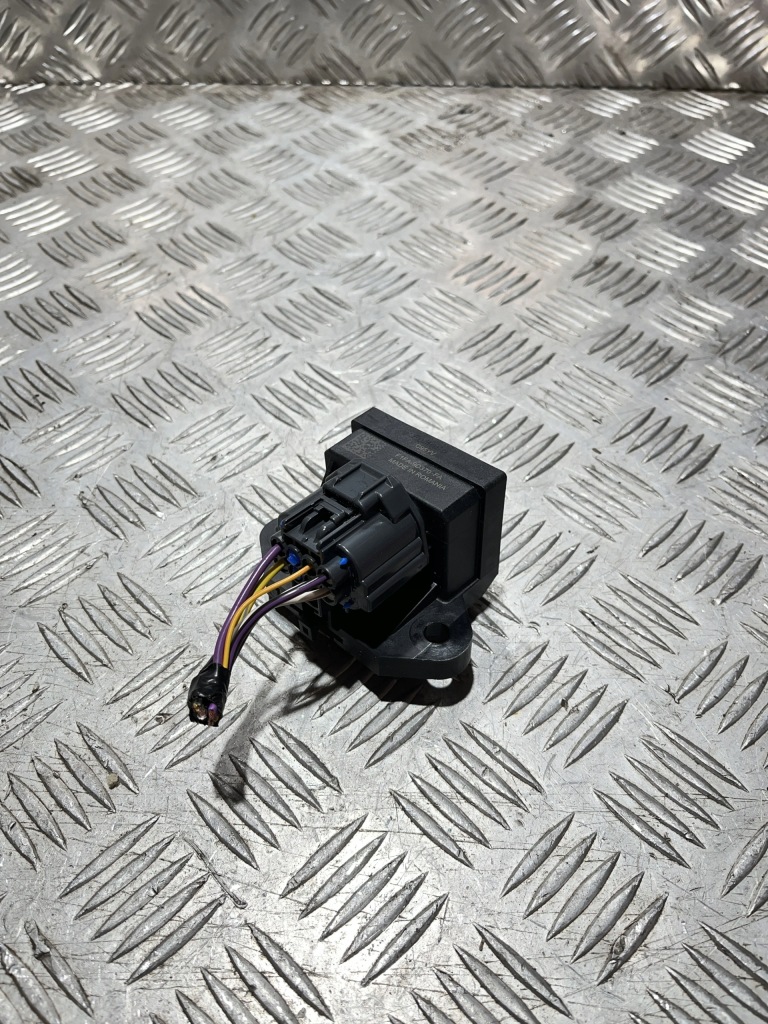 Купити Модуль насоса пального ford fiesta mk8 17- f1fa-9d370-fa