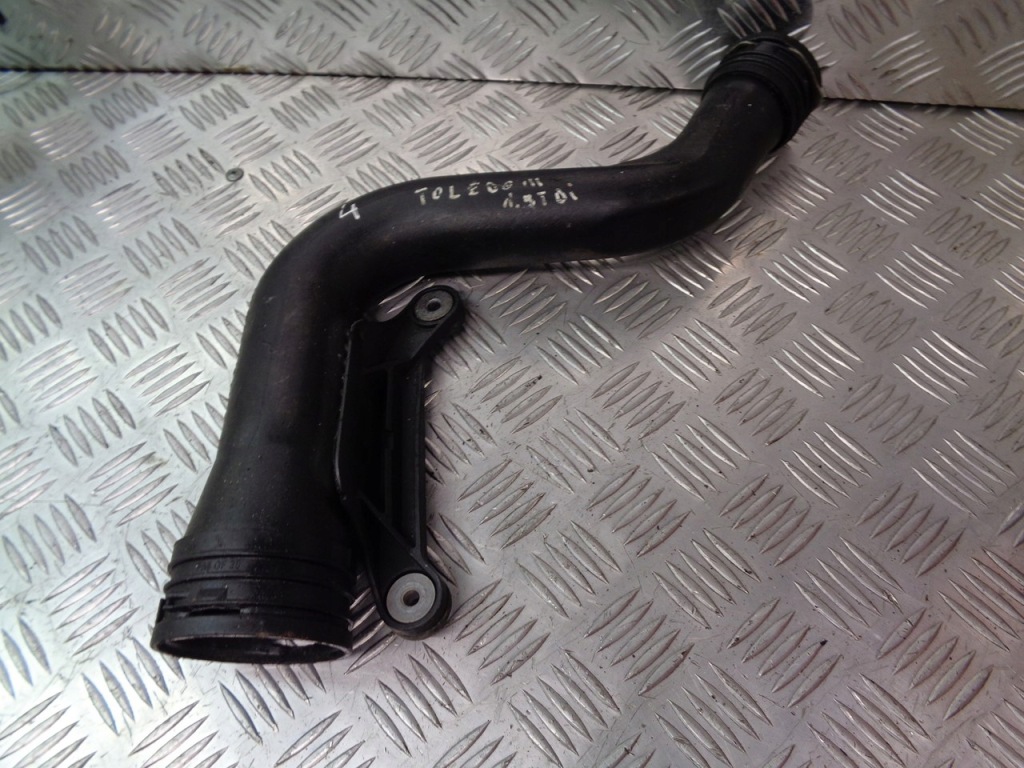 фото №1, Труба шланг интеркулер seat toledo ii 1.9 tdi 1k0145762p
