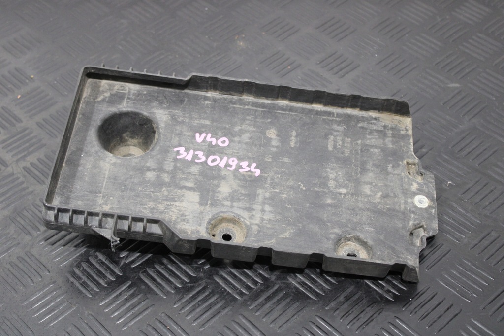 фото №1, Основа акумулятор volvo v40 ii 2 d2 31301934