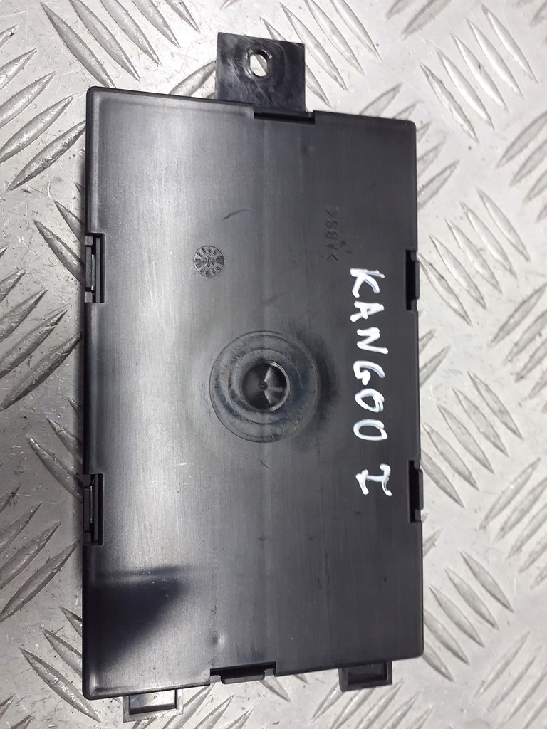Коробка модуль uch renault kangoo i 8200332770 Цена