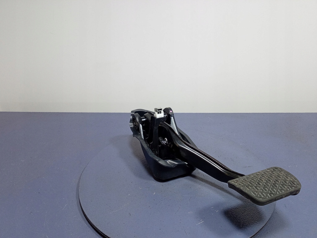 Купити Mercedes s klasa w222 педаль гальма a2222920115