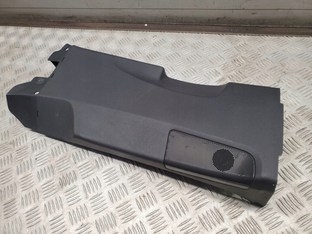 фото №7, Audi q8 2021 правая сторона защита нижняя стойка / b