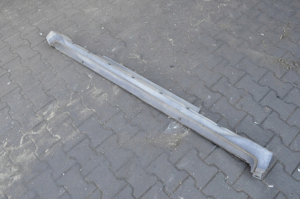 фото №1, Toyota c-hr накладка поріг права