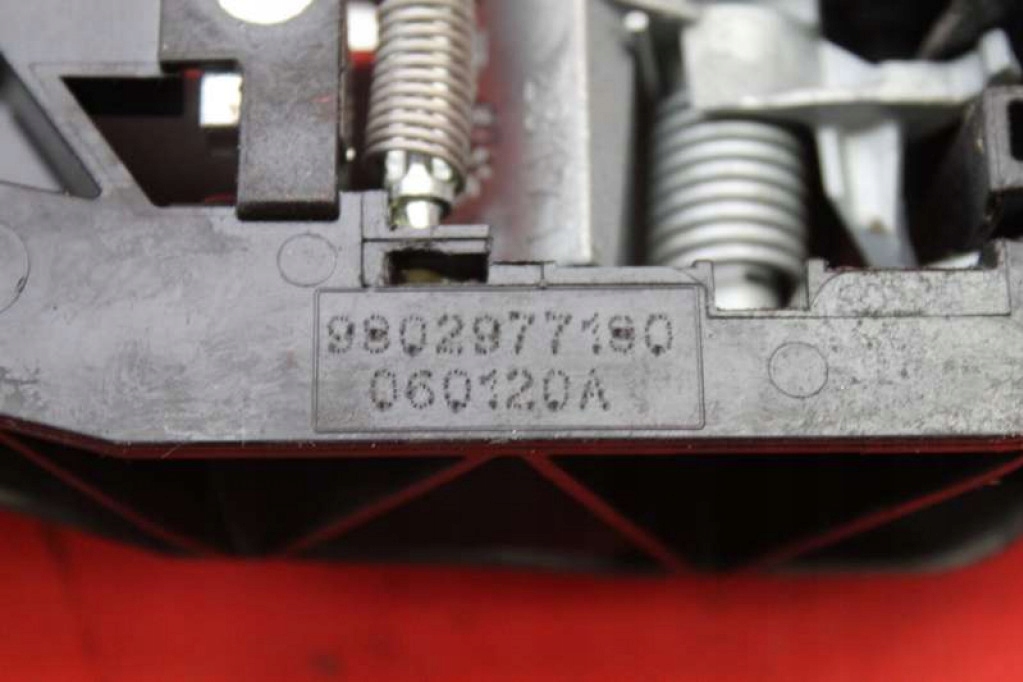 фото №9, Ручка правая перед передняя czarna 9802977180 citroen berlingo 3 iii 18-21