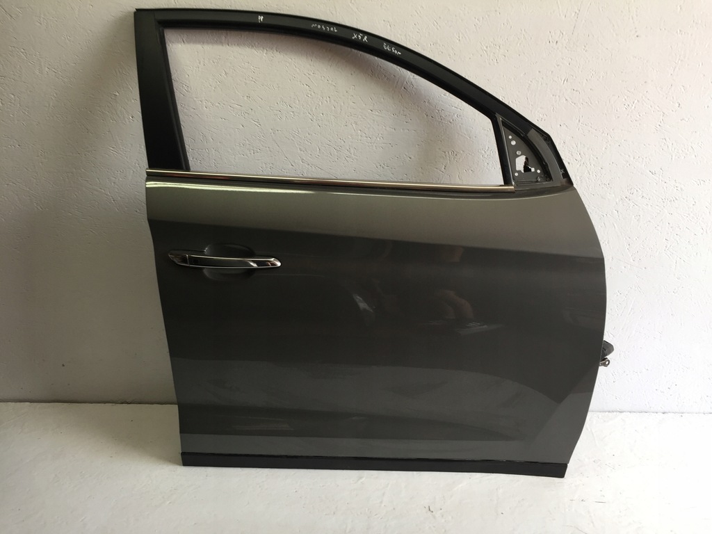фото №1, Дверь перед правый hyundai tucson ii цвет x5r