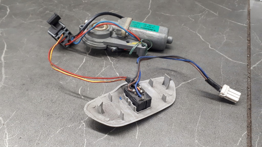 фото №4, 15.854.01 моторчик люк alfa romeo 156