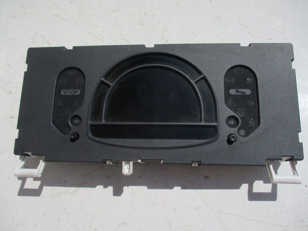 фото №1, Modus 1.2 16v 2007 r лічильник ,europa p8200617793