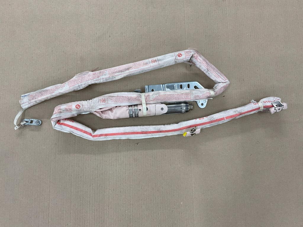 фото №1, Bmw f11 шторка безопасности правая оригинал