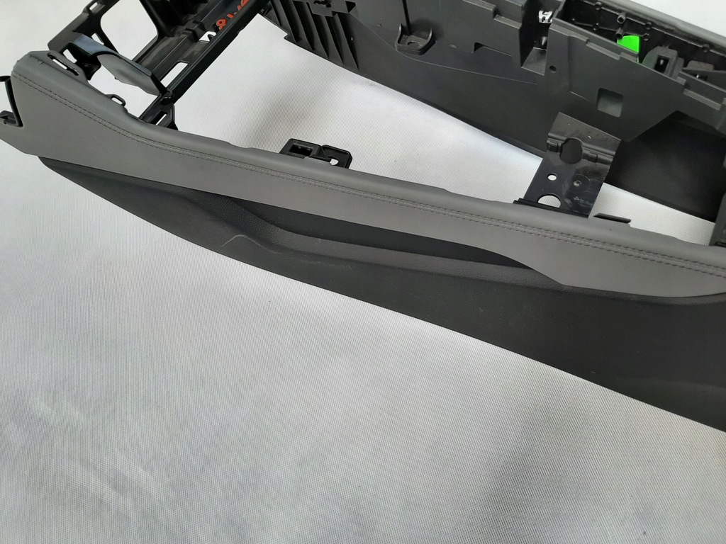 фото №5, Audi a4 b9 8w a5 f5 подлокотник кожаный туннель