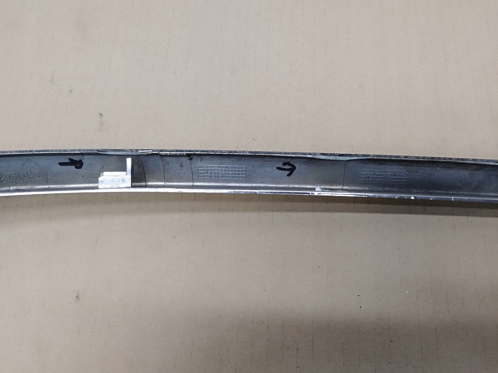 фото №10, Молдинг хром капот mini one clubman r55 lift 2010----