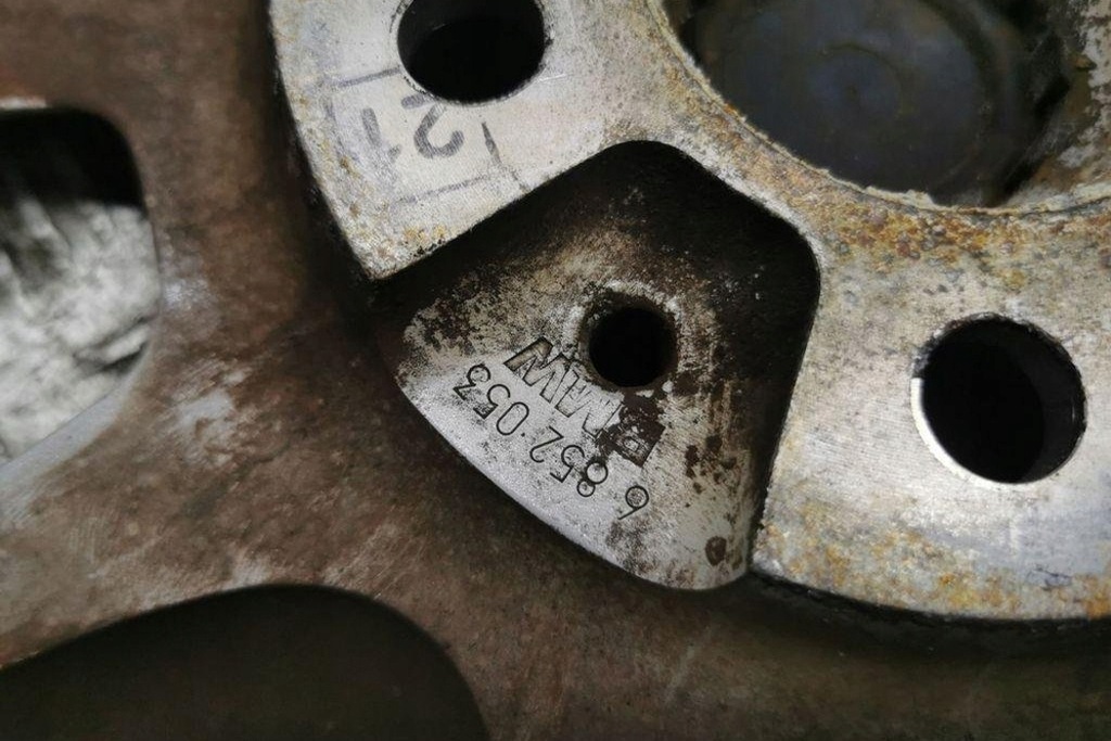 фото №11, Комплект диск bmw i3 i01 6856438 0.6l 2015