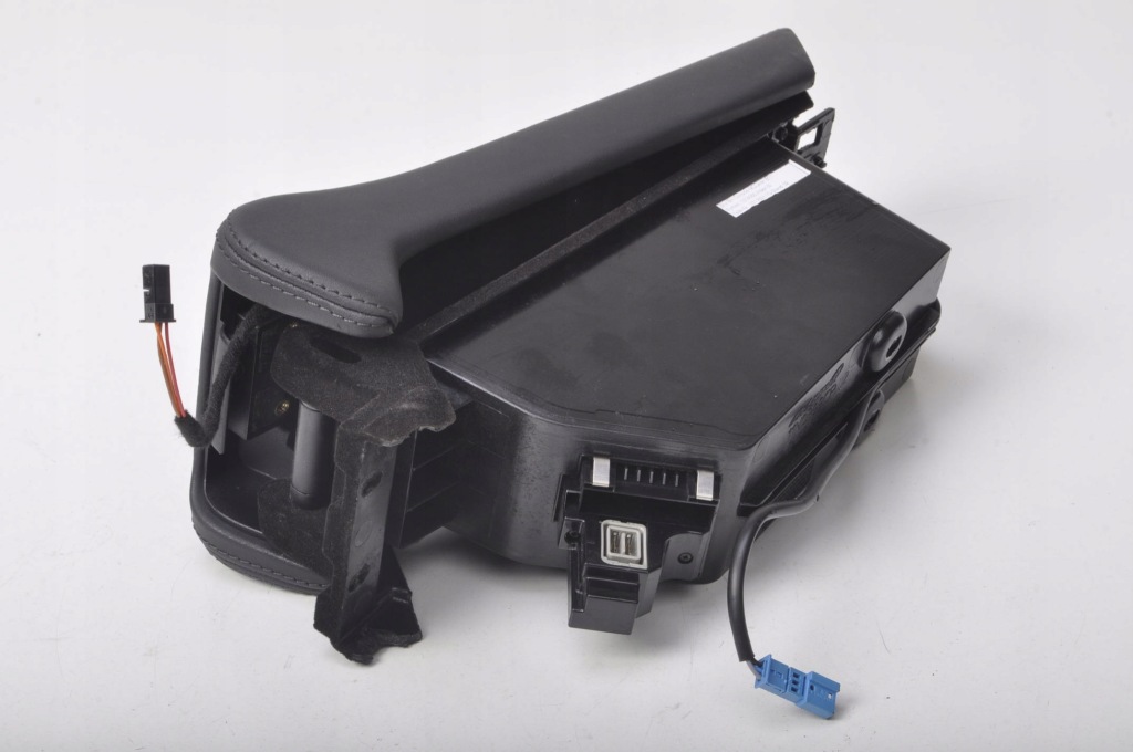 фото №8, Mclaren mp4 spider подлокотник 11n0399cp.02