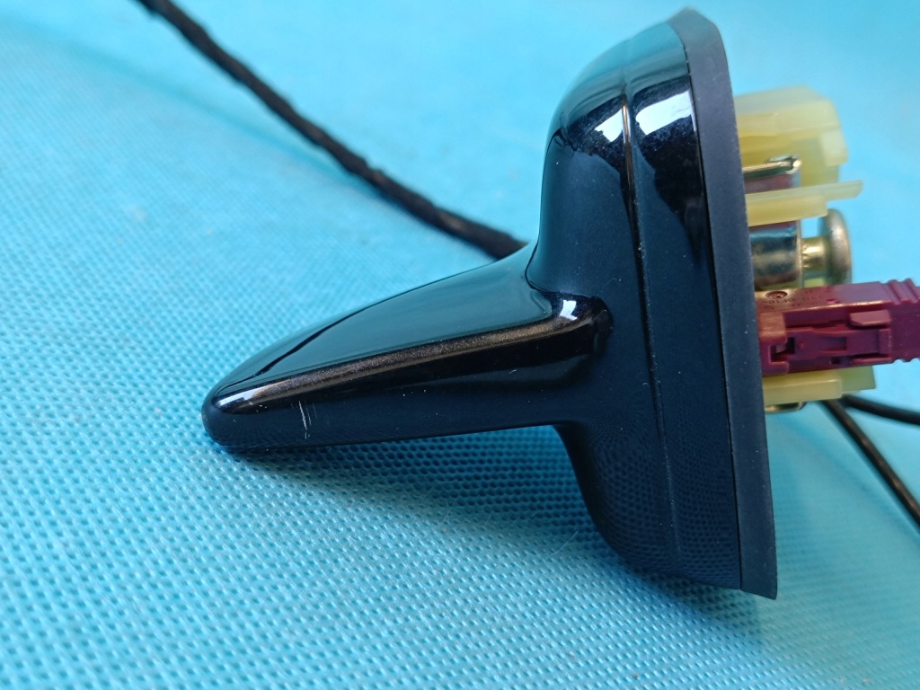 Audi q8 e-tron 55 quattro 300kw 2019 r антенна кровельная плавник 4n0035503af Киев