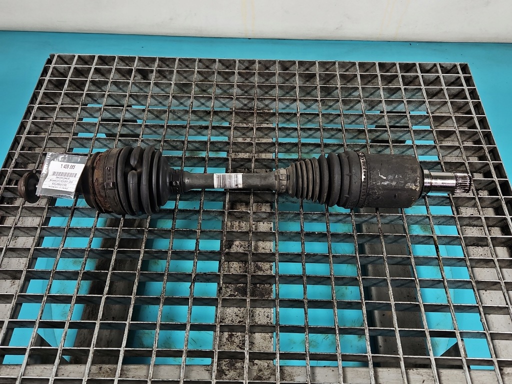 фото №1, Приводной вал перед правая mercedes cls ii c218 w218 10- 4.7 v8 автоматическая коробка передач 4matic